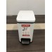 Відро для сміття з плавним закриванням прямокутне KR TC-010108-08 8 л колір білий (KR5592) Відро для сміття з плавним закриванням прямокутне KR TC-010108-08 8 л колір білий (KR5592)